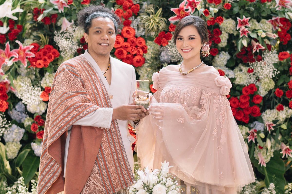Arie Kriting dan Indah Permatasari menikah pada 12 Januari 2021
