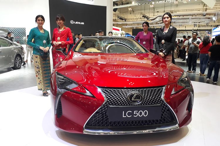 Lexus LC 500 di GIIAS 2017.