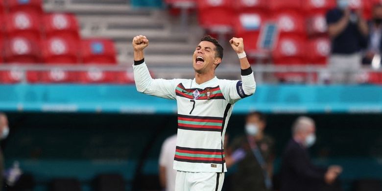 Kapten Timnas Portugal Cristiano Ronaldo merayakan gol ke gawang timnas Hongaria di Puskas Arena, Budapest, pada Rabu (16/6/2021) dini hari WIB.