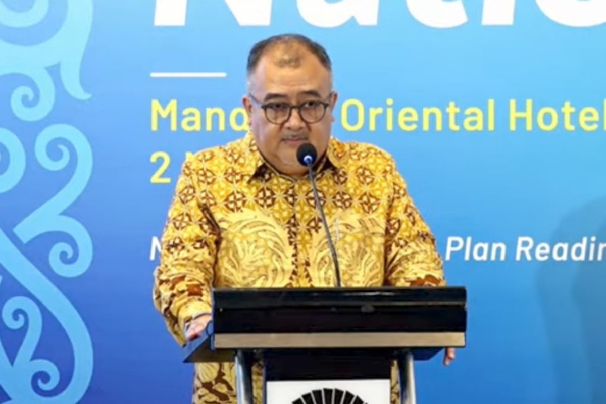 Deputi Bidang Pengendalian Perubahan Iklim dan Tata Kelola Ekonomi Karbon KLH, Ary Sudijanto, menjelaskan terkait penyusunan Rencana Adaptasi Nasional perubahan iklim, Jumat (2/5/2025). 