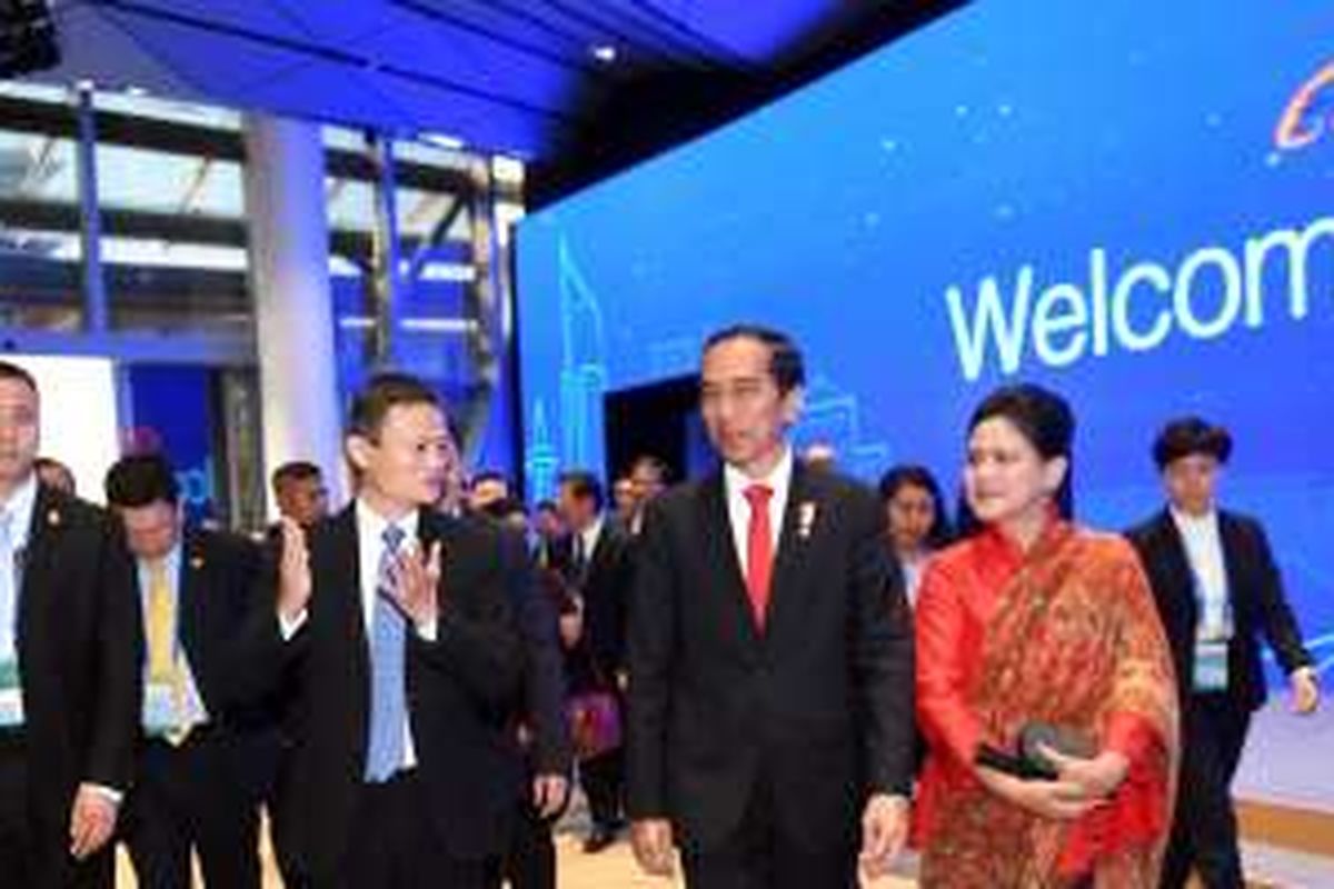 Presiden Jokowi bersama CEO Alibaba, Jack Ma di kantor Alibaba di China, Jumat (2/9/2016).