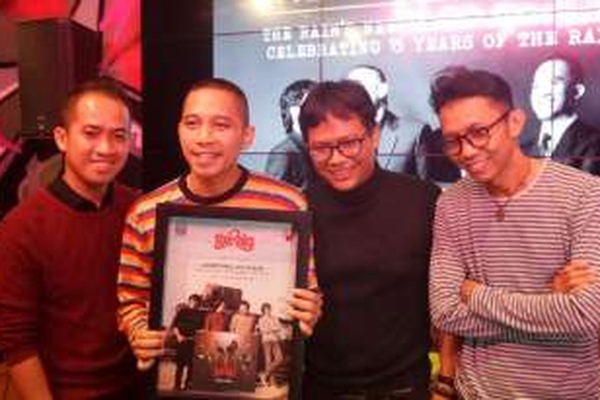 Band The Rain meluncurkan album keenam bertajuk Jabat Erat, di Loop Station, Kebayoran Baru, Jakarta Selatan, Rabu (14/9/2016).