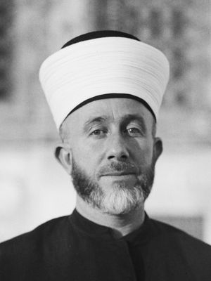 Syaikh Muhammad Amin Al Husaini.