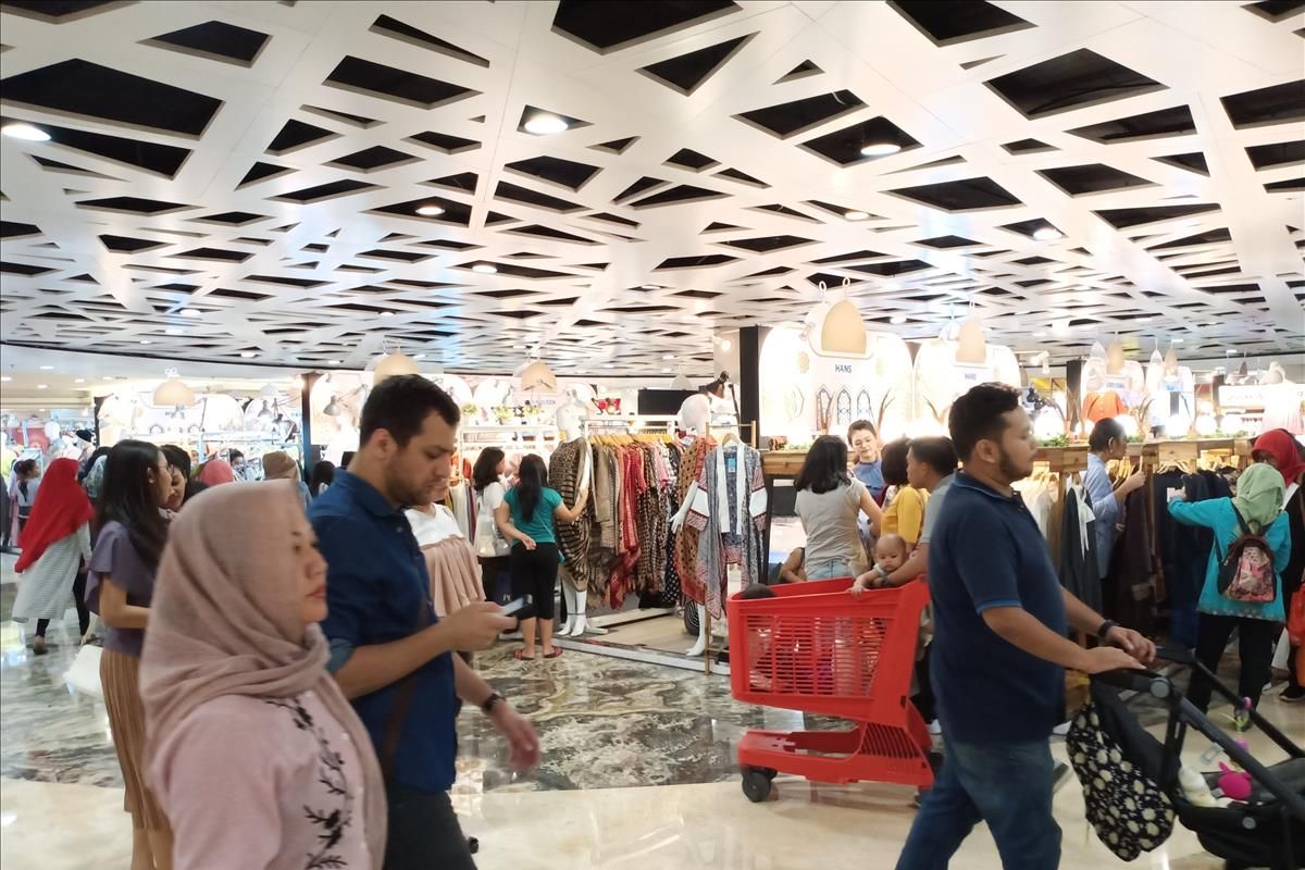 Salah satu mal di Jakarta, Kota Kasablanka, nampak ramai jelang Lebaran, Jumat (31/5/2019).