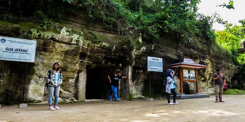 Gua Jepang di Berbah, Sleman, Yogyakarta