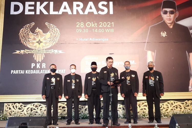 Ormas Tikus Pithi Hanata Baris memdeklarasikan sebagai Partai Kedaulatan Rakyat (PKR) bertepatan dengan Hari Sumpah Pemuda di Solo, Kamis (28/10/2021).