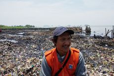 Abdul, Petugas Pembersih Lautan Sampah yang Tanamkan Budaya Bersih ke Anak-anaknya