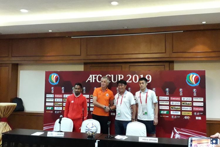 Sesi konferensi pers jelang laga Grup G Piala AFC 2019 antara Persija Jakarta vs Becamex Binh Duong di Hotel Sultan, Jakarta, Senin (25/2/2019). Laga Persija vs Becamex akan berlangsung di Stadion Utama Gelora Bung Karno, Jakarta pada Selasa pukul 15.30 WIB.