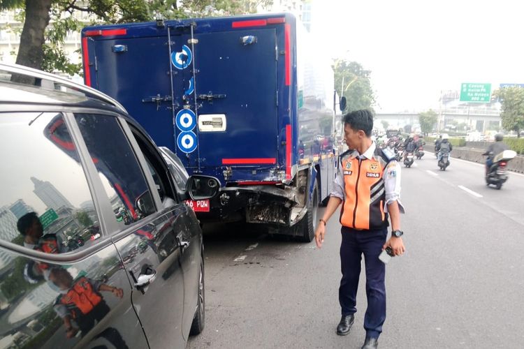 Lalu Lintas Jakarta Senin Pagi: Ada Dua Kecelakaan di MT Haryono