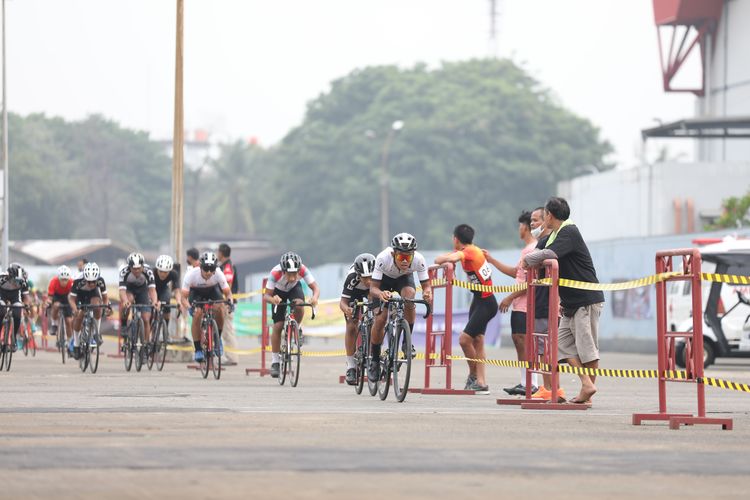 Pengurus Provinsi Ikatan Sport Sepeda Indonesia  (Pengprov ISSI) DKI Jakarta  menggelar Jakarta Cycling Challenge (JCC) 2022 pada 26-28 Maret 2022 di kawasan Jakarta International Expo (JIExpo) Kemayoran, Jakarta.
