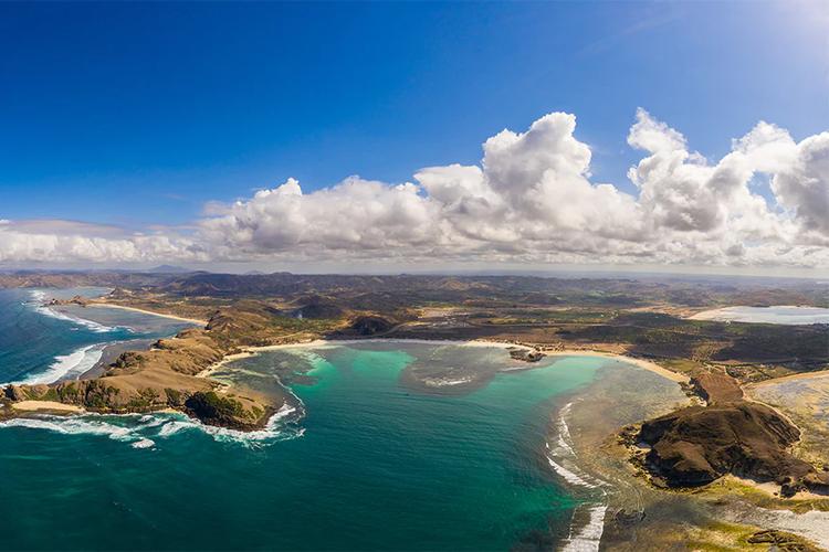 Pantai Kuta Lombok.