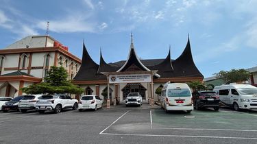 Persiapan Haji 2026: Embarkasi Padang Terapkan Skema Baru, Kartu Nusuk Dibagikan Lebih Awal