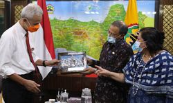 Terima Kunjungan Dubes India, Ganjar Diskusikan Peluang Investasi di Kawasan Industri Batang