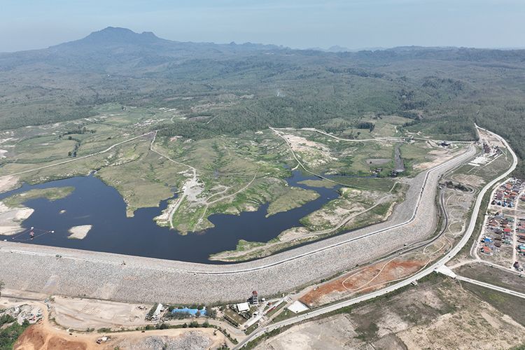 Bendungan Semantok di Kabupaten Nganjuk, Provinsi Jawa Timur.