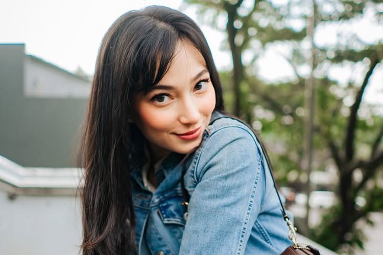 Gaya rambut Asmirandah