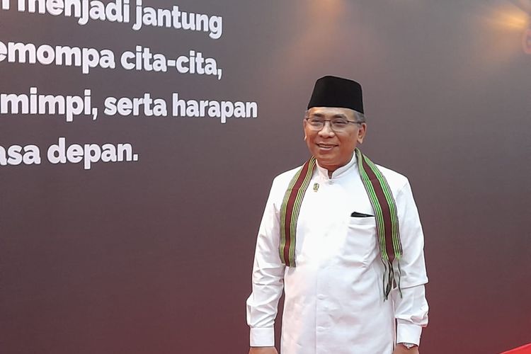 Ketua Umum Pengurus Besar Nahdlatul Ulama (PBNU) Yahya Cholil Staquf di Menara Kompas, Jakarta, Senin (30/1/2023).