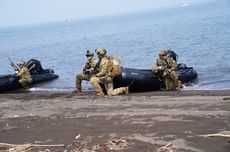 Tentara RI dan Australia Latihan Bersama di Pantai Banongan, Situbondo