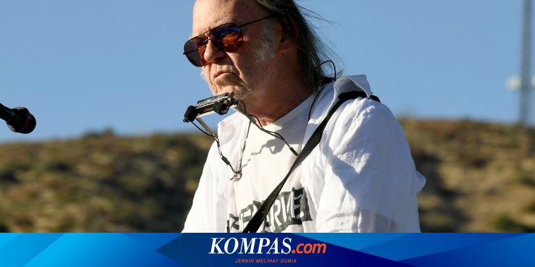 Lirik Lagu Welcome Back - Neil Young ft. Crazy Horse