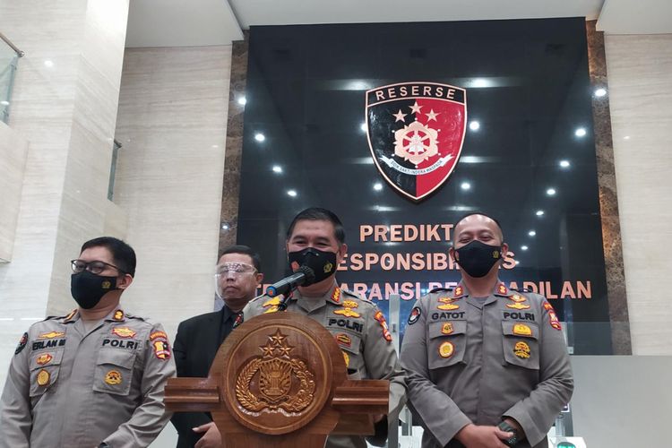 Kepala Bagian Penerangan Umum (Kabag Penum) Divisi Humas Polri Kombes Ahmad Ramadhan di Lobi Bareskrim Polri, Jakarta, Kamis (23/12/2021).