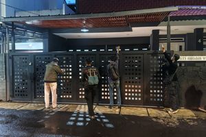 Di Balik Penggeledahan Rumah Ono Surono: Jejak Uang Suap Ijon Bekasi hingga Protes Pengacara