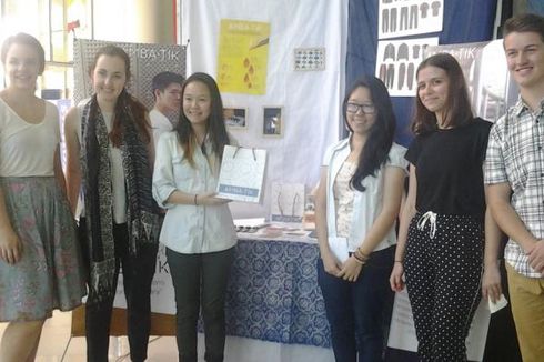 Mahasiswa UMN dan UTS Hidupkan Kembali Batik Betawi