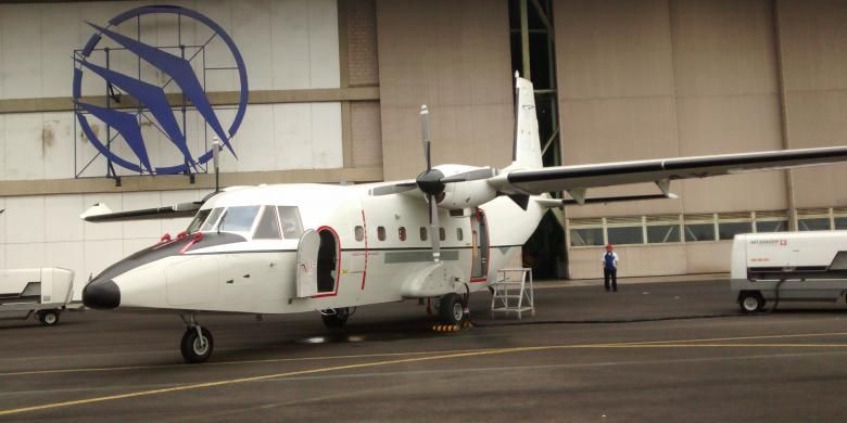 Foto pesawat NC121i buatan PT Dirgantara Indonesia. Pemerintah Filipina memesan dua unit pesawat jenis ini dengan harga 19 juta dollar AS.