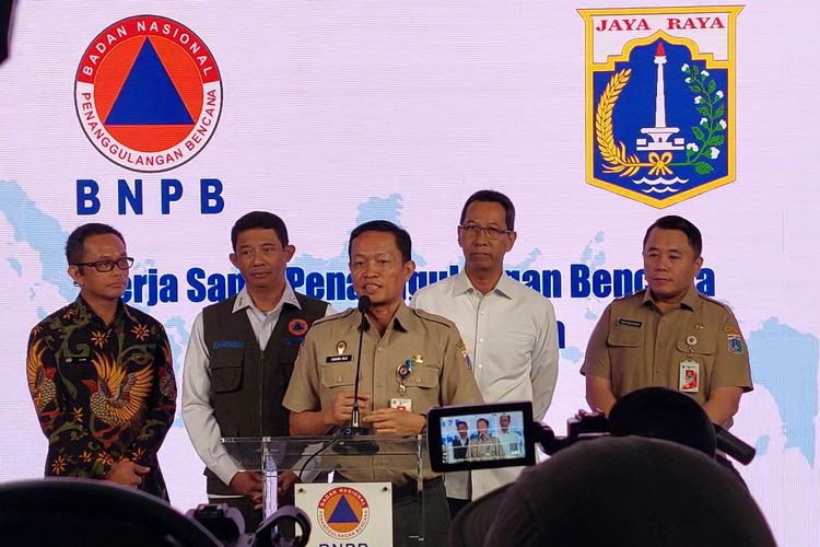 Kepala BPBD DKI Jakarta Isnawa Adji mengatakan pemerintah provinsi memiliki empat strategi ketangguhan dalam menghadapi bencana di Jakarta, Selasa (27/12/2022). 