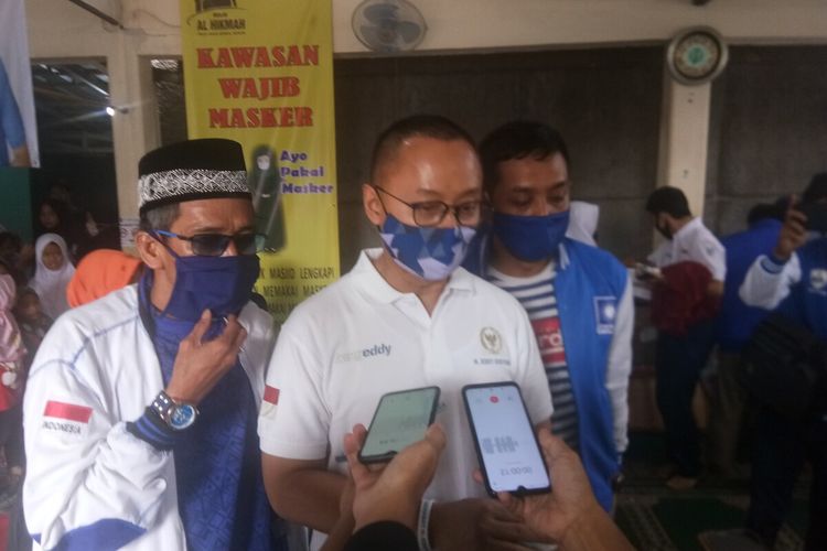 Sekjen DPP PAN Eddy Soeparno, saat ditemui usai memberikan bantuan handphone dan laptop untuk siswa dan guru di wilayah Kecamatan Tanah Sareal, Kota Bogor, Jawa Barat, Kamis (20/8/2020).