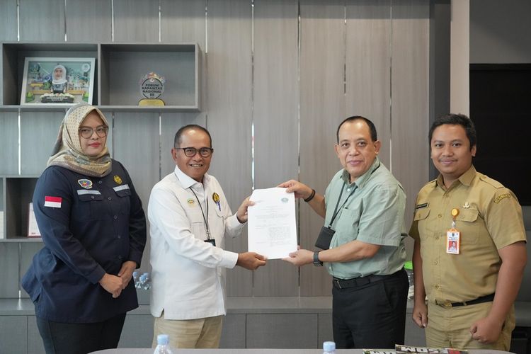 Badan Pengatur Hilir Minyak dan Gas Bumi (BPH Migas) menjalin kerja sama dengan Pemerintah Provinsi (Pemprov) Jawa Timur (Jatim) Selasa (10/9/2024).