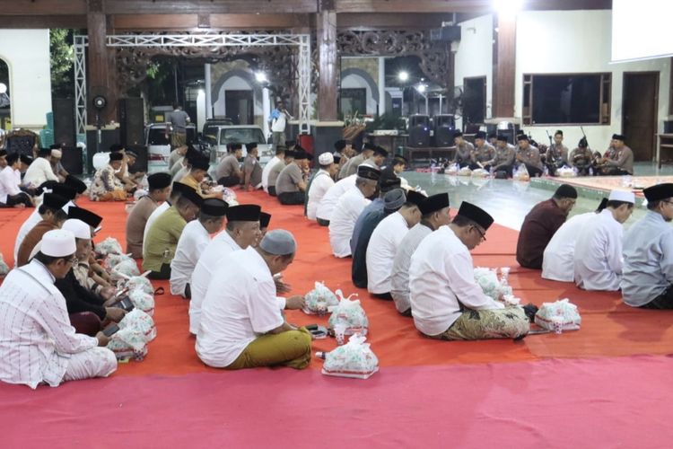 Polisi, TNI, dan Pemkab Pamekasan Gelar Doa Kebangsaan 2 Tahun Pemerintahan Prabowo-Gibran