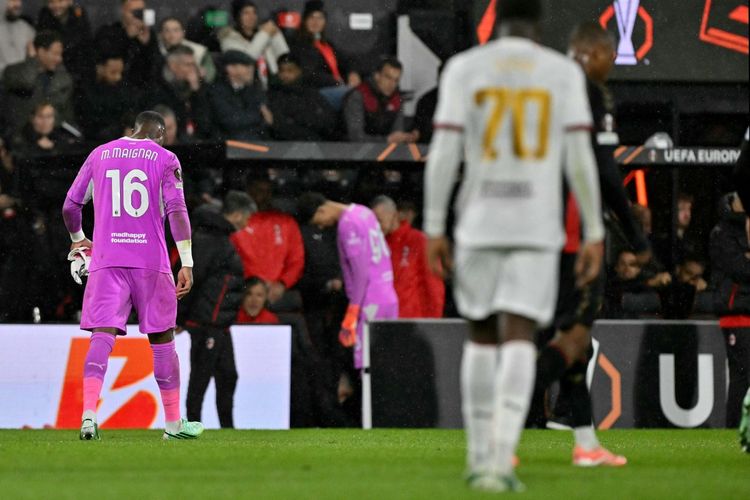 AC Milan Kalah, Maignan Tak Minta Maaf soal Kartu Merah, Bilang Tak Sengaja