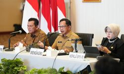 Mendagri Larang Kepala Daerah ke Luar Negeri, Minta Mereka Beri Pelayanan Terbaik Selama Idul Fitri 1447 H 