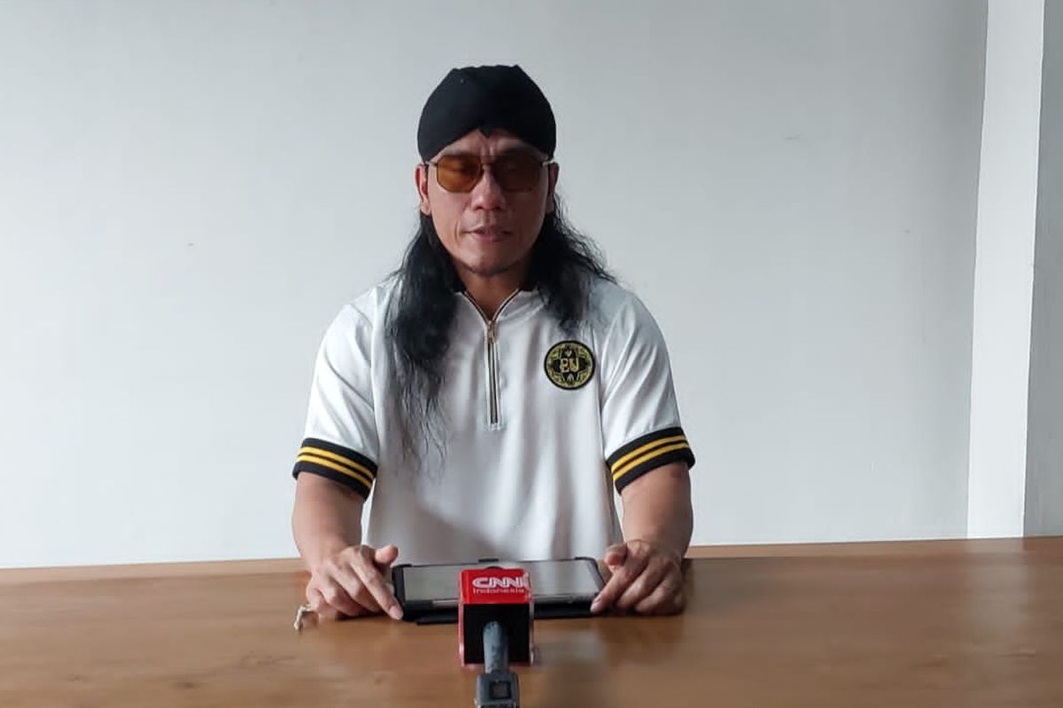 Miftah Maulana Habiburrahman saat mengumumkan mundur dari jabatan Utusan Khusus Presiden Bidang Kerukunan Beragama dan Pembinaan Sarana Keagamaan, Jumat (6/12/2024).