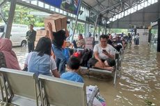 Banjir Rendam Stasiun Tawang Semarang, Penumpang Kereta Api Harus Menunggu 2 Jam
