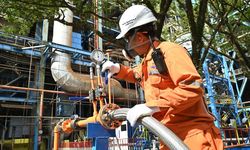 PLN Indonesia Power Berhasil Uji Coba Campuran Amonia Hijau di PLTU Labuan