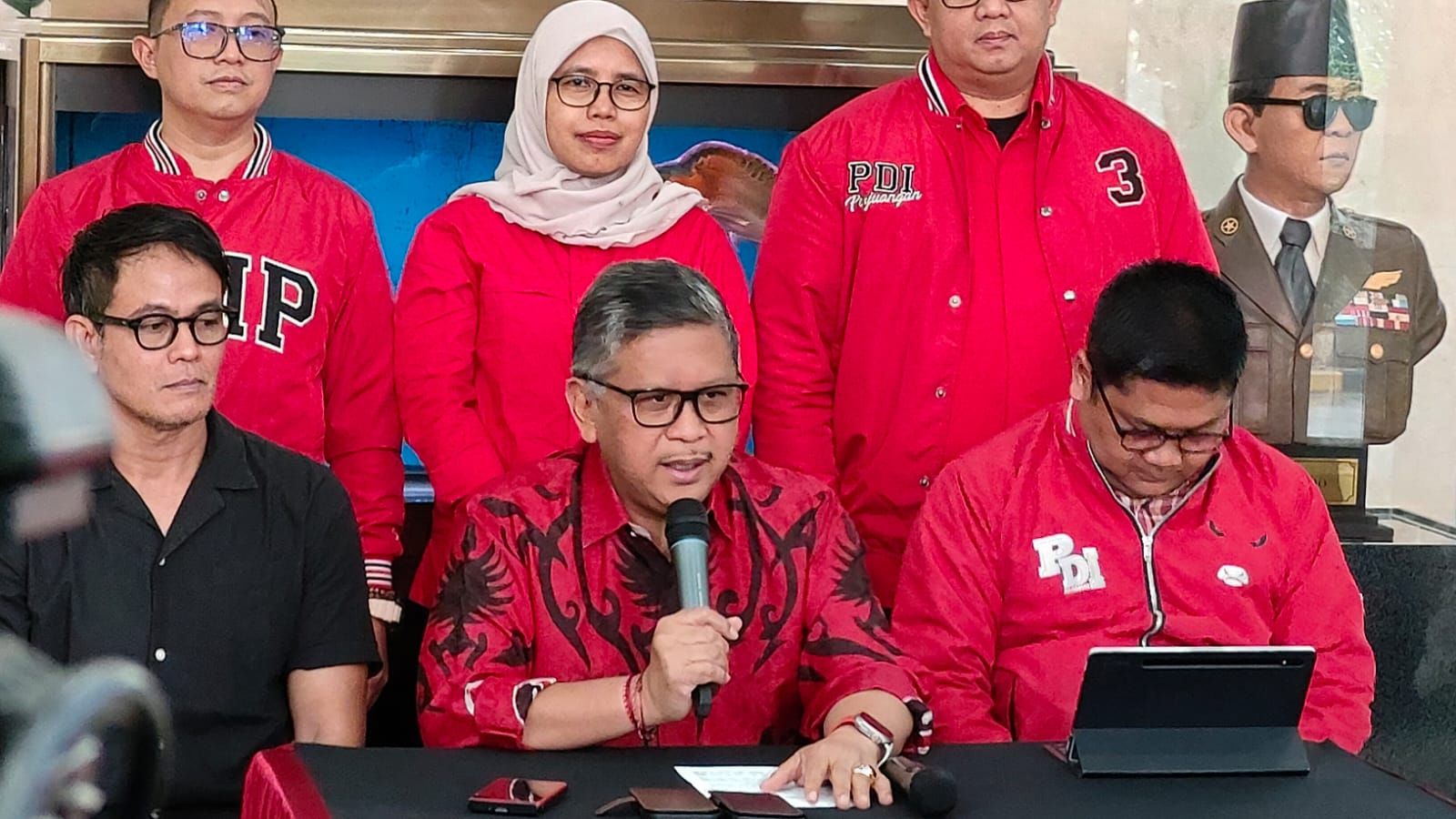 Jawab Tudingan Hasto soal Bansos, Golkar DIY: Maling Teriak Maling