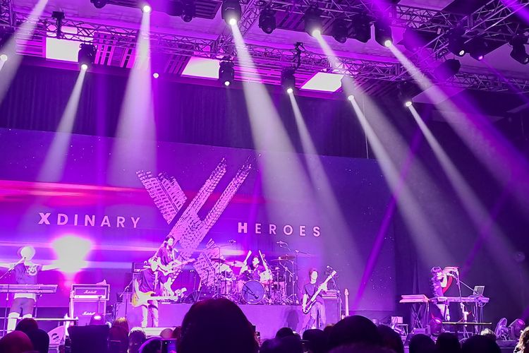 Xdinary Heroes, band rock asal Korea Selatan, berhasil membakar semangat para Villains (nama fandom Xdinary) di konser Break the Brake di The Kasablanka Hall, Jakarta Selatan, Sabtu (2/3/2024) malam.