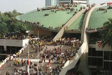 18 Mei 1998 Jakarta Mencekam, tetapi Mahasiswa Bergerak Kuasai Gedung DPR/MPR