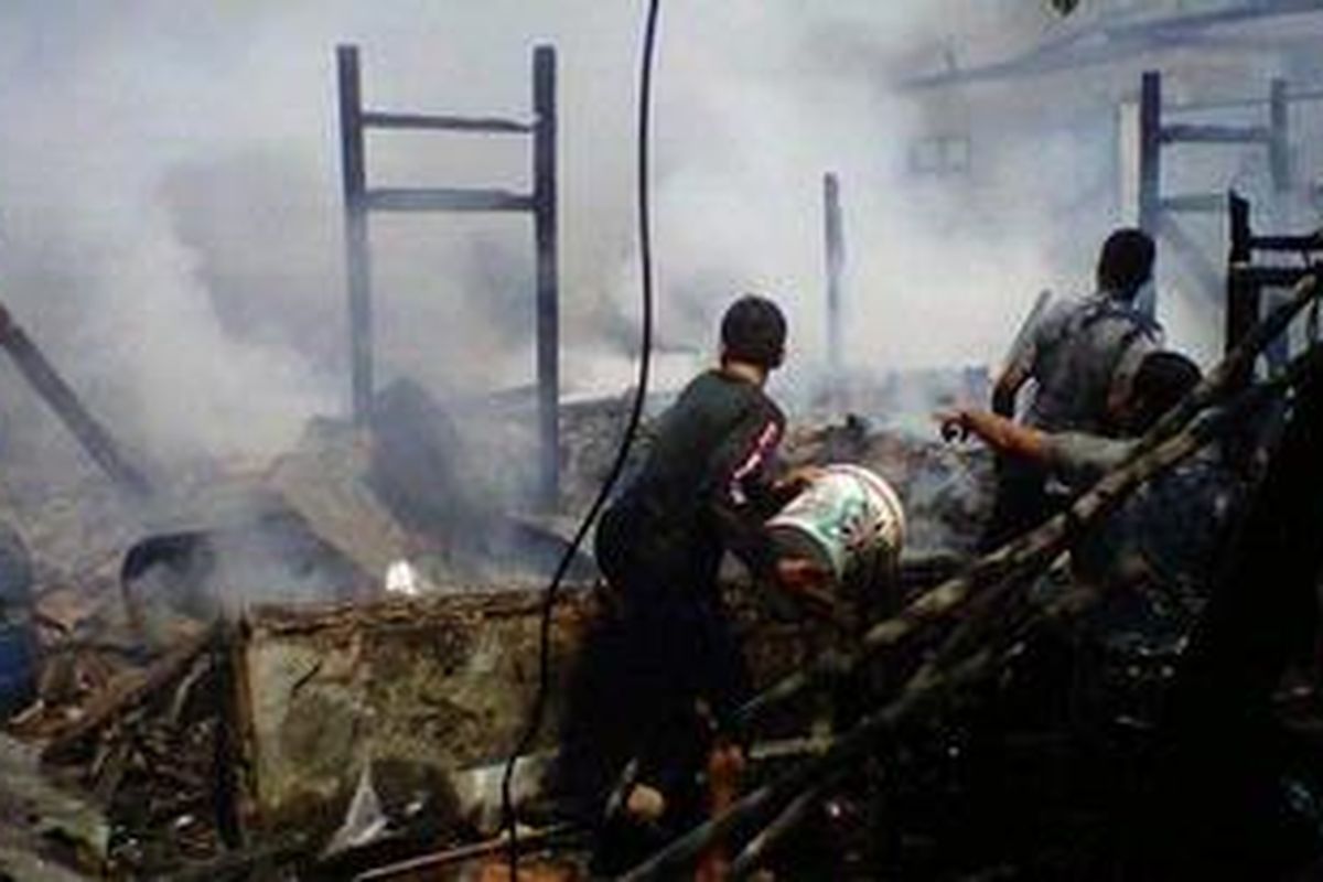 Ilustrasi kebakaran:  