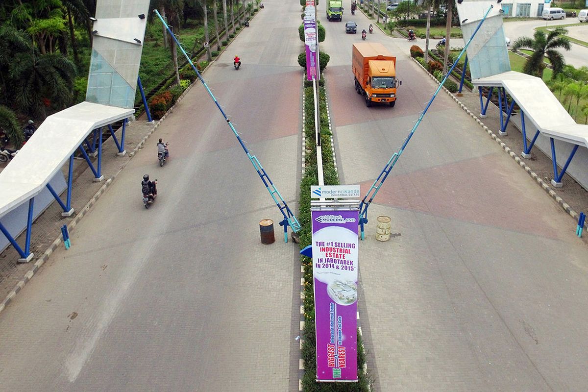 Modern Halal Valley merupakan kawasan industri halal terbesar dengan luas 500. Proyek ini dikembangkan di dalam kawasan ModernCikande Industrial Estate.