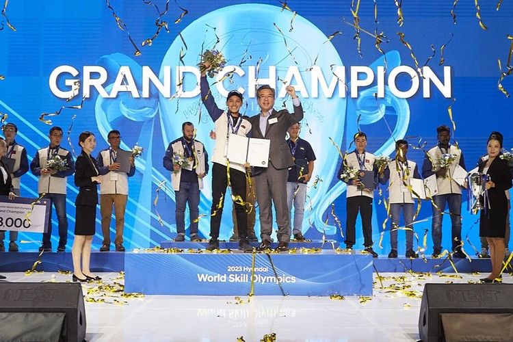 Haydar Ali, mekanik andalan Hyundai Arista Margonda, menjadi pemenang pada Hyundai World Skill Olympics 2023 di Korea Selatan