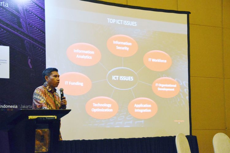 Direktur Business Data Center & Managed Services Telkomsigma, Andreuw Th.A.F dalam paparannya saat menjadi pembicara di event berskala internasional Data Center Dynamics Converged 2017 di Jakarta beberapa waktu lalu.