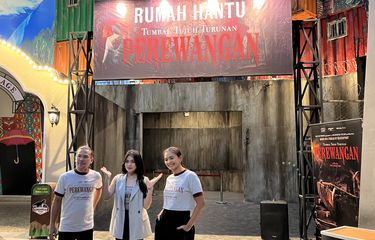 Uji Nyali di Rumah Hantu Perewangan di Depok, Awas Kaget Halaman ...