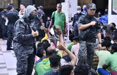 Polisi Malaysia Tangkap 52 WNI dalam Penggrebekan di Pasar Harian ...