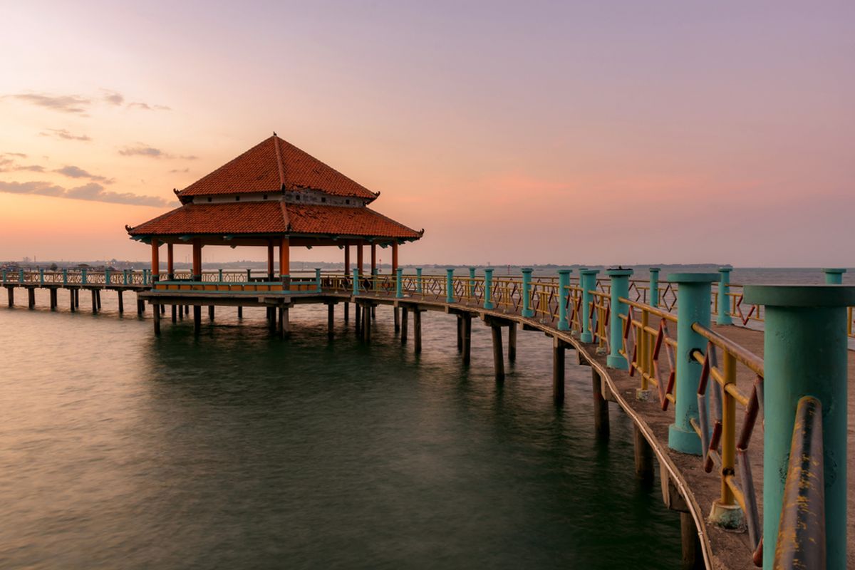 Ilustrasi pantai Kartini, Jepara, Jawa Tengah.