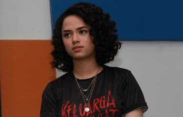 Keluarga Tak Kasat Mata Netralisir Rasa Takut Wizzy Williana