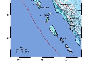 Gempa M 6,1 di Nias Selatan Terasa sampai Padang, Warga Keluar Rumah