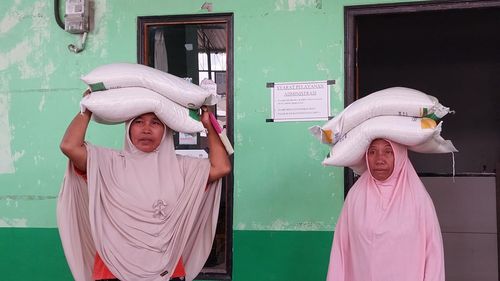 Cegah Politisasi Saat Pilkada, Bawaslu Sumbawa Awasi Penyaluran Bantuan Beras