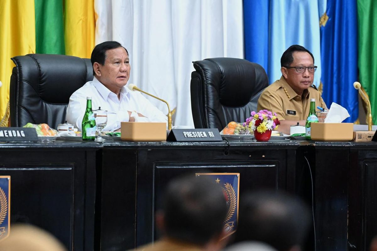 Hadir di Rakor Pengendalian Inflasi, Presiden Prabowo Apresiasi Kemendagri