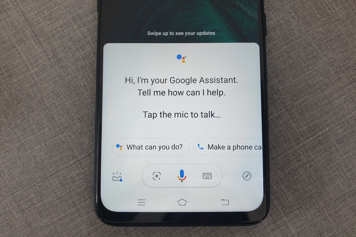 Ilustrasi Google Assistant di ponsel